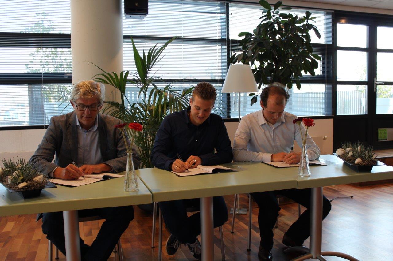Kopersvereniging Vlaardingen West en Waterweg Wonen tekenen samenwerkingsovereenkomst