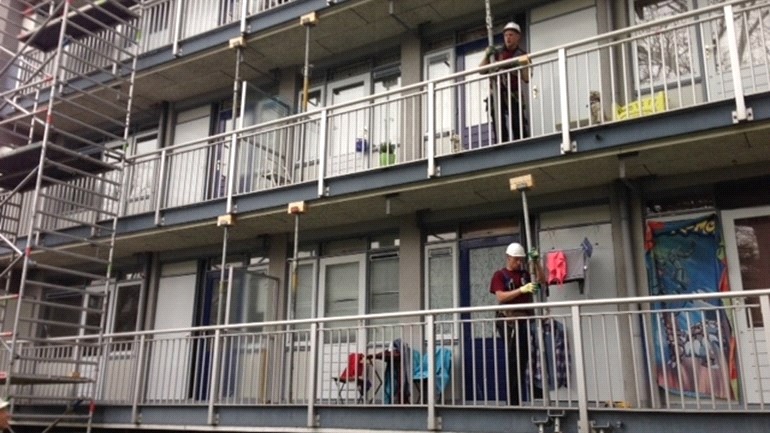 Noodmaatregelen voor 168 balkons in Rotterdam 